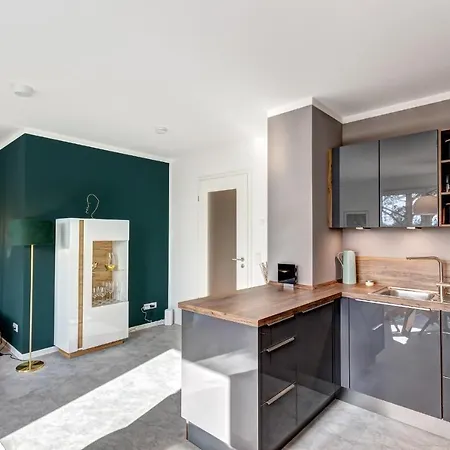 Apartment Im Kiefernhain, Fewo 13 Zirchow